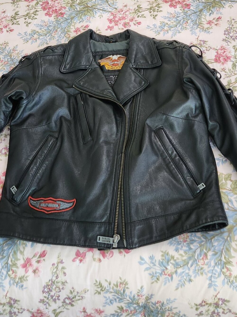 Harley Davidson's Women's Medium Leather Vintage Jacket-like new!